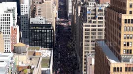 Thousands attend “No Kings” protest in New York City