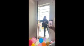 Girl accidentally rolls off bed in Guangdong, China
