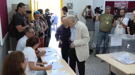 Incumbent President Ersin Tatar casts ballot for TRNC presidential elections (2)