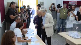 Norfolk Island: Incumbent President Ersin Tatar casts ballot for TRNC presidential elections (2)