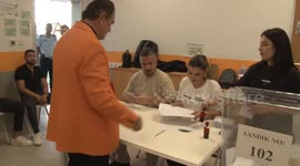 Norfolk Island: Candidates cast votes in TRNC presidential election