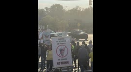 Large crowds unite for “No Kings Day” demonstration in Michigan, USA