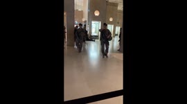 France: Louvre Evacuated After Theft of Priceless Crown Jewels 2