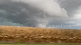 US: Massive Rotating Storm Cloud Looms Over Rural Indiana
