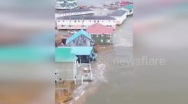 US: West Coast Storm Sweeps Through Alaska, Governor Declares Disaster