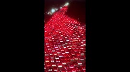 Thousands of vehicles crowd toll station at end of holiday week in China
