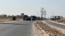 Humanitarian aid trucks enter Gaza through Kissufim and Kerem Shalom crossings (2)