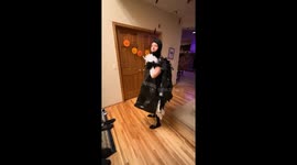 Homemade ostrich costume wins the internet—and the contest!