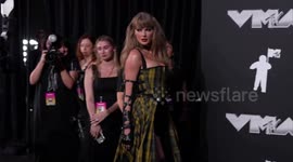 UNCAPTIONED: Taylor Swift sparks stream of donations to two-year-old cancer patient