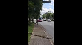 Cement Mixer Truck Drags Elderly Man’s Car After Attempted Maneuver in Santo André (SP)