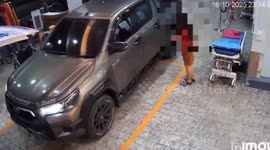 Patient dies when ambulance is 'deliberately blocked' by pickup truck driver in Thailand