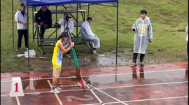 Amazing coordination in team stilt race victory in Hunan, China
