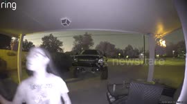 Two Young Girls Run to Safety After Kidnap Attempt