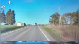 US: Trooper Battles Escaped Hay Bale On Missouri Highway