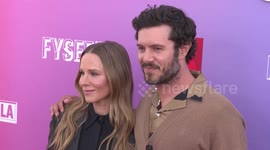 UNCAPTIONED: Kristen Bell opens up on steamy scene with Adam Brody