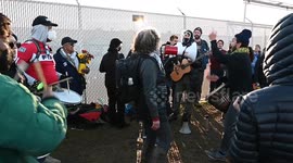 Anti-ICE protestors hold demonstration outside Broadview facility in Illinois