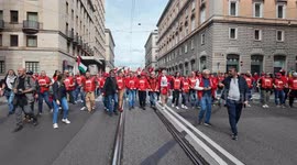 Trade unions hold rally in Rome against government policies