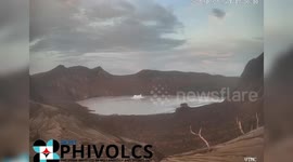 Philippines: TIMELAPSE - Minor eruption sends plumes above Taal Volcano in Philippines