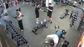 Gymgoer drops dumbbell on his smartphone causing it to explode in smoke