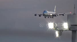 Japan: Air Force One Lands in Tokyo for U.S. President Trump’s First Visit in 6 Years