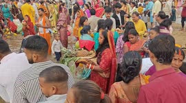 Gratitude to the Sun: Chhath Puja Festival Unfolds in Bihar, India