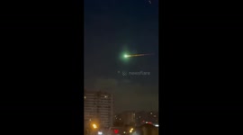 Bright green meteor-like object lights up the early morning sky in Moscow