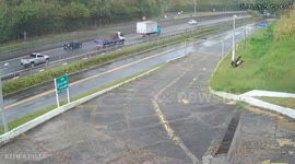 Bus overturns on wet motorway injuring 32 passengers in Brazil