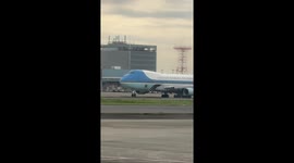 Japan: Air Force One Carrying President Trump Departs Tokyo for South Korea 3