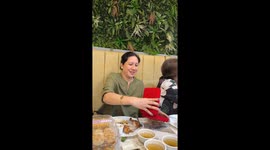 Mother bursts into tears when she sees surprise jewellery gift