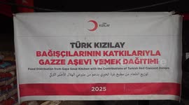 Turkish Red Crescent distributes food in Gaza