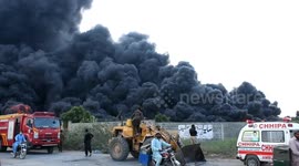 Thick smoke billows from major fire at rubber factory in Karachi