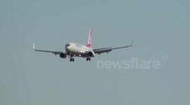 Incredible Tail Strike and Go Around Turkish Boeing 737-900 TC-JYA at Malaga AGP