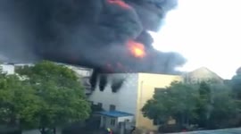 Chemical factory fire in southern China