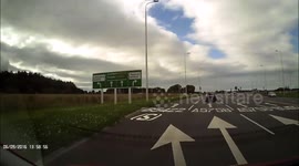 Dashcam Driving Fail, Van Jumps Red Light in Liverpool