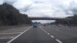 Dash cam UK: Driver cuts in dangerously at the last minute on M25