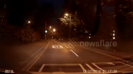 Dash cam UK: Near miss on mini-roundabout