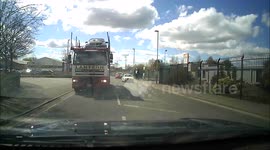Car roundabout cutup