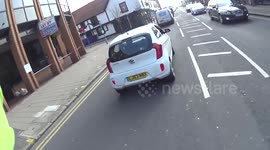 Kingston Driver Taking Notes Whilst Driving (LJ63 MDX)