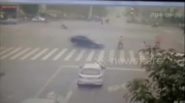 Driver hits policeman and pedestrian in devastating car accident in China