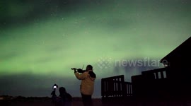 Violinist features in cool Aurora Borealis timelapse