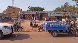 Long queues form in Mali’s capital as fuel crisis deepens