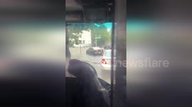 US: Torrential Rain Turns Brooklyn Intersection Into Flooded Gridlock