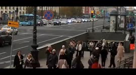 Audi flips after running red light in multi-car crash in St. Petersburg, Russia