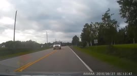 Driver narrowly avoids crash with 'distracted' driver