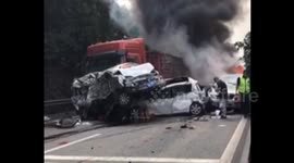 Four dead in nine-car pile-up in China