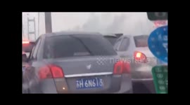 Coach bursts into flames in southern China
