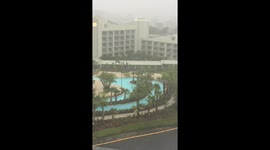 Orlando begins to feel the effects of Hurricane Matthew