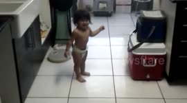 Ollie's Weird Dancing and Butt Shaking