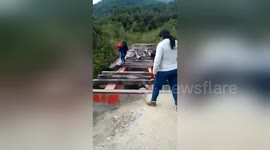 Newsflare Edit - CHILDREN WITHOUT BRIDGE