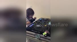 Newsflare Edit - Little dj girl playing music
